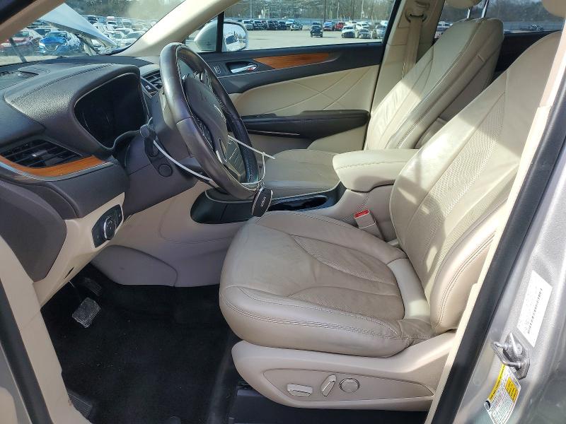 Photo 7 from auction – 2019 LINCOLN MKC SELECT with VIN 5LMCJ2C94KUL02153