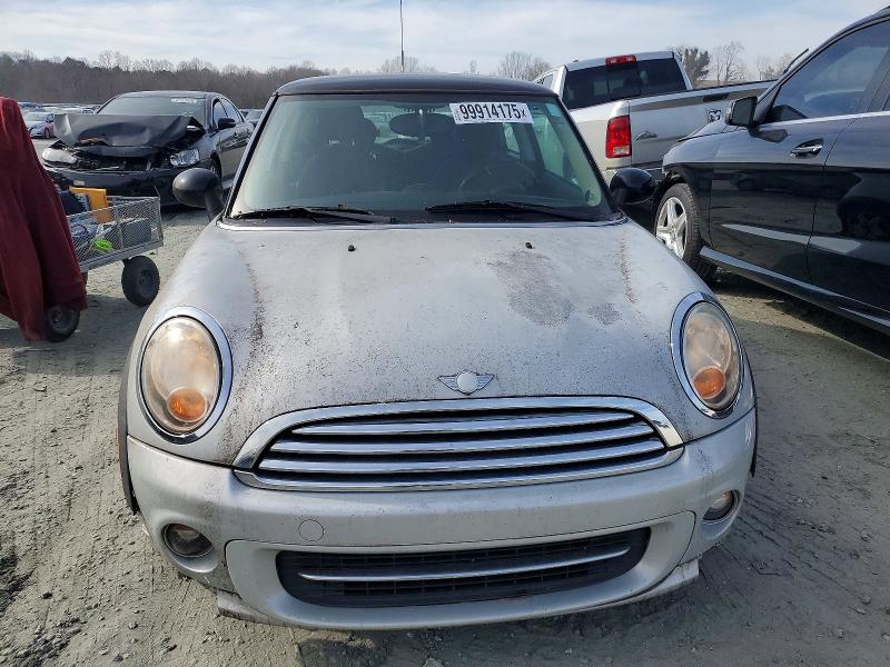 Photo 5 from auction – 2011 MINI COOPER with VIN WMWSU3C54BT098292