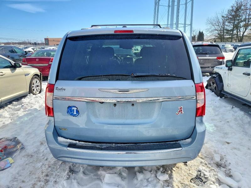 Photo 6 from auction – 2013 CHRYSLER TOWN & COU with VIN 2C4RC1BG3DR754939