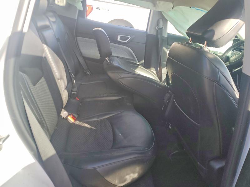 Снимка 11 от търг – 2022 JEEP COMPASS LA с VIN 3C4NJCBB3NT213456