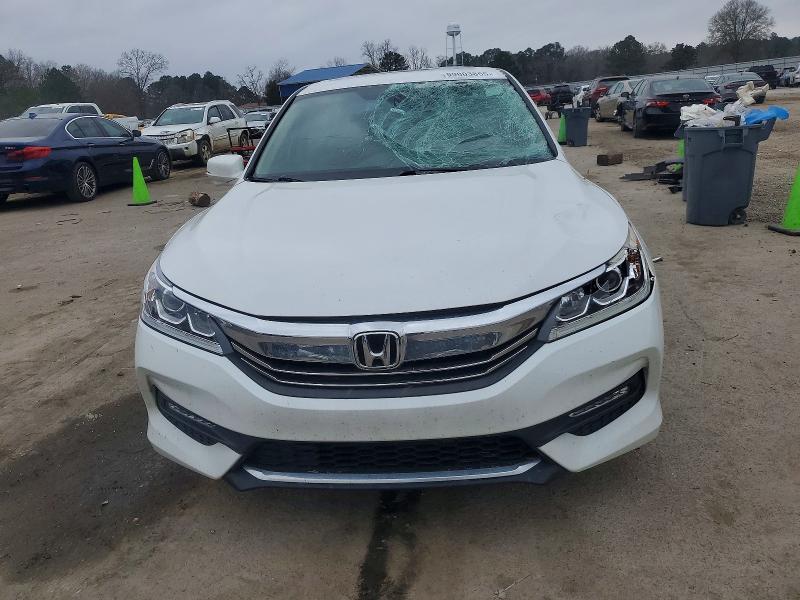 Photo 5 from auction – 2016 HONDA ACCORD EXL with VIN 1HGCR2F88GA216213