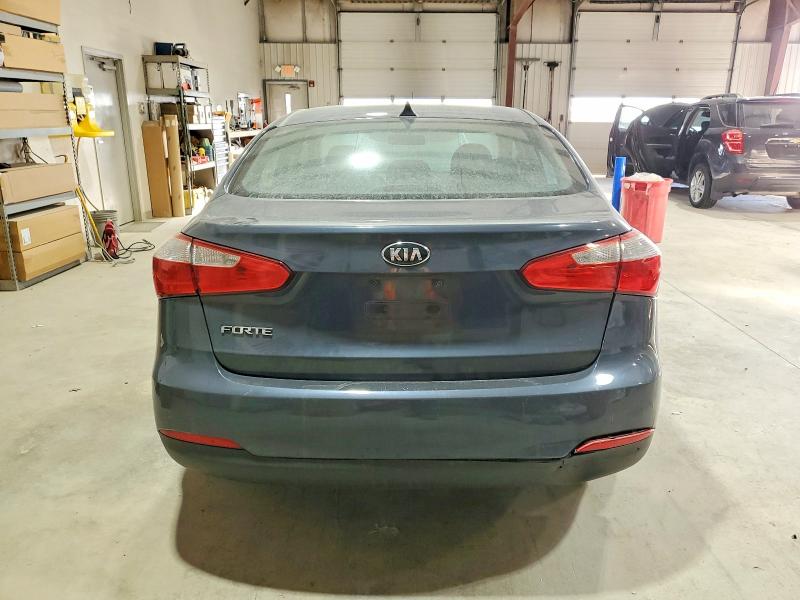 Photo 6 from auction – 2016 KIA FORTE with VIN KNAFK4A65G5503919