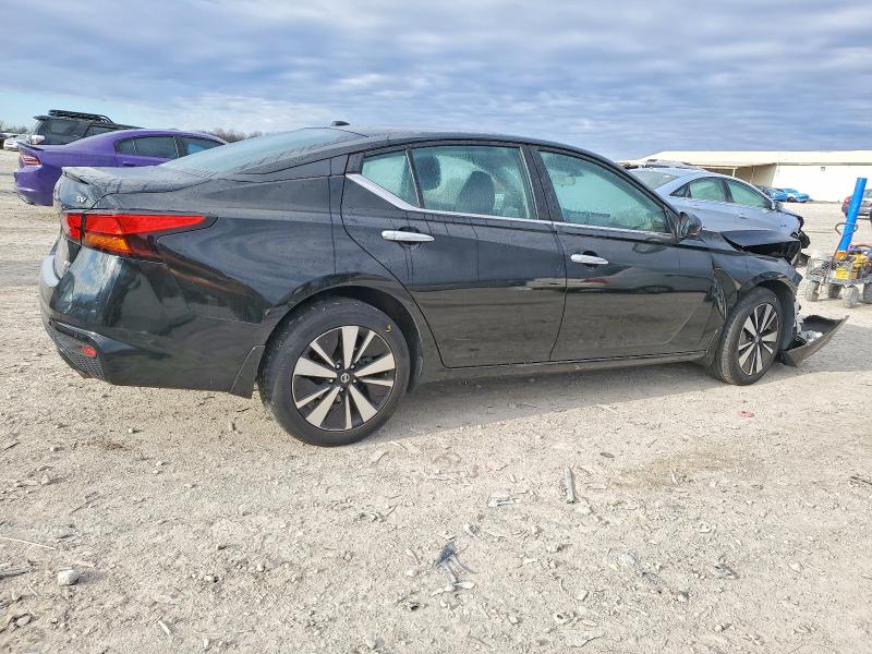 Photo 3 from auction – 2021 NISSAN ALTIMA with VIN 1N4BL4DW2MN373271