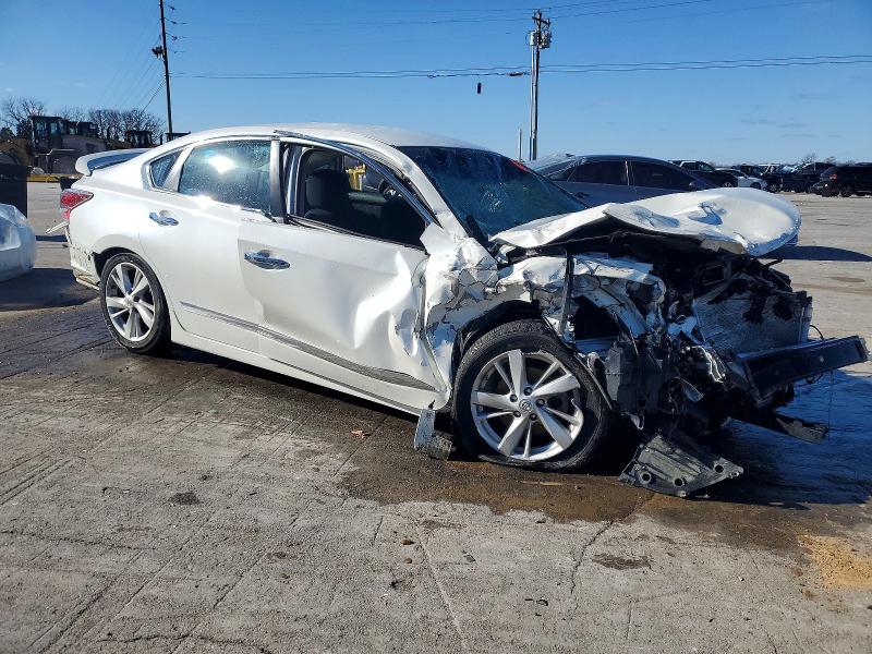 Photo 4 from auction – 2015 NISSAN ALTIMA with VIN 1N4AL3AP2FC139164