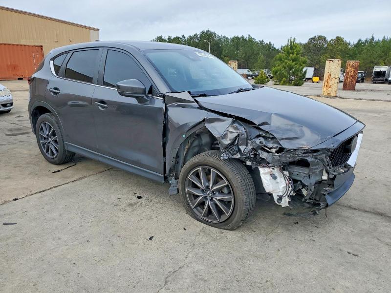 Photo 4 from auction – 2018 MAZDA CX-5 TOURI with VIN JM3KFACM3J0327190