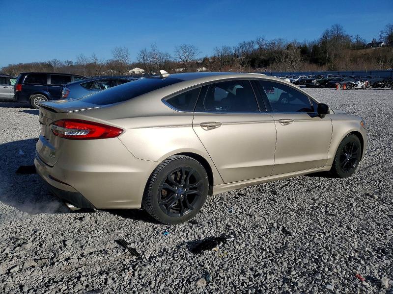 Photo 3 from auction – 2019 FORD FUSION SE with VIN 3FA6P0HD5KR165967