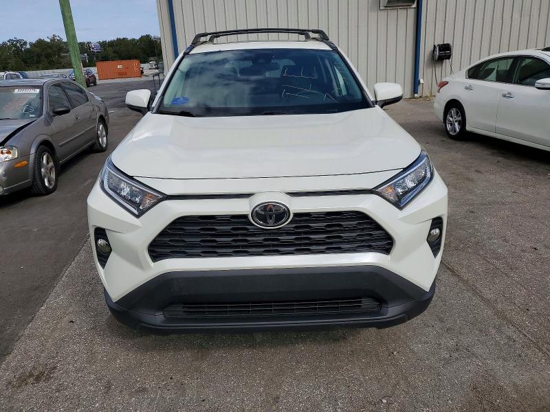 Photo 5 from auction – 2021 TOYOTA RAV4 XLE P with VIN 2T3C1RFV6MW125961