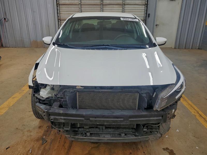 Photo 5 from auction – 2018 KIA FORTE LX with VIN 3KPFK4A74JE271692