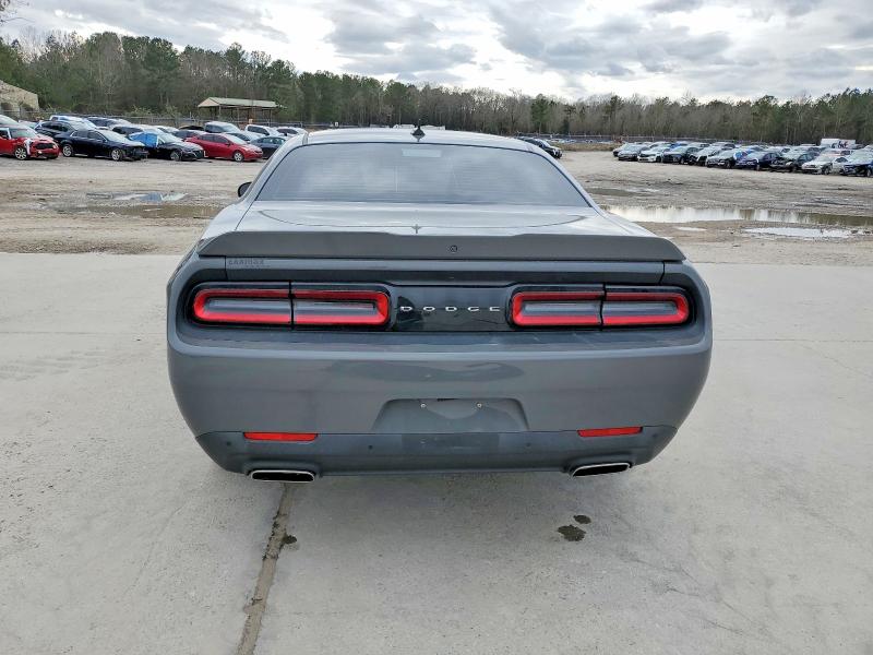 Photo 6 from auction – 2018 DODGE CHALLENGER with VIN 2C3CDZAG7JH339583