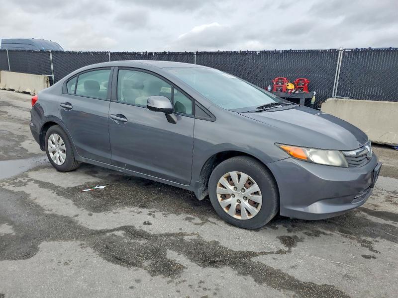 Zdjęcie 4 z aukcji – 2012 HONDA CIVIC LX z VIN 19XFB2E55CE015531