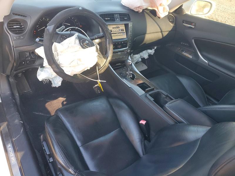 Photo 8 from auction – 2010 LEXUS IS 350C with VIN JTHFE2C24A2501353