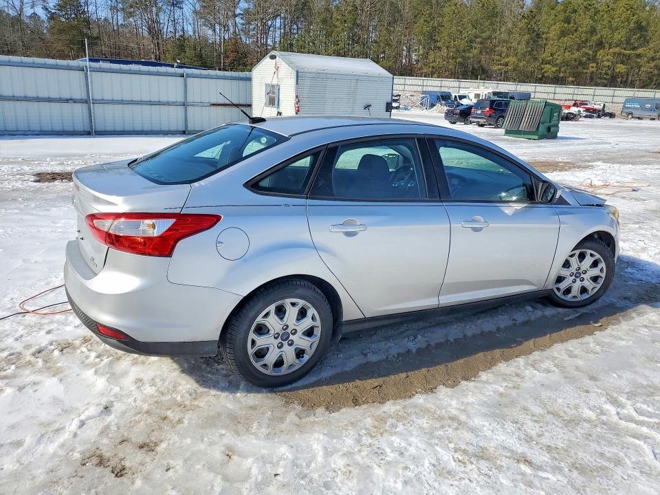 Photo 3 from auction – 2012 FORD FOCUS with VIN 1FAHP3F24CL427361