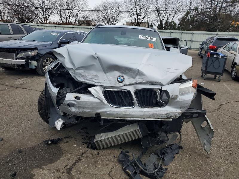 Photo 5 from auction – 2015 BMW X1 XDRIVE2 with VIN WBAVL1C55FVY36003