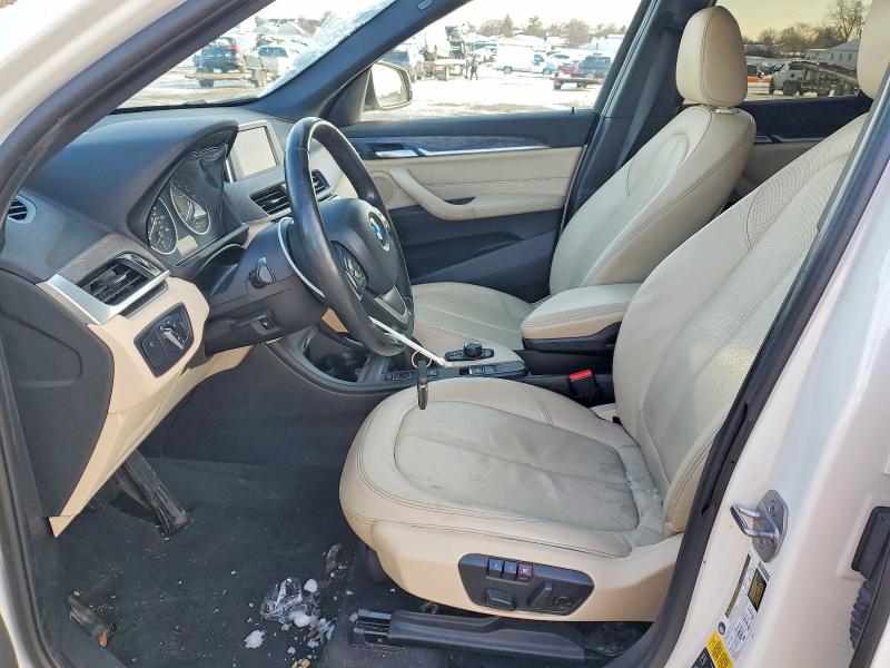 Photo 7 from auction – 2017 BMW X1 XDRIVE2 with VIN WBXHT3C39H5F70651