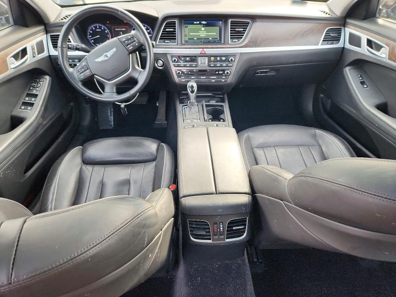 Photo 8 from auction – 2015 HYUNDAI GENESIS 5. with VIN KMHGN4JF3FU048938