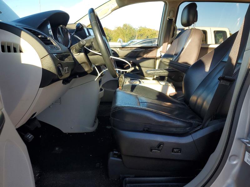 Photo 7 from auction – 2013 CHRYSLER TOWN & COU with VIN 2C4RC1BG4DR657989