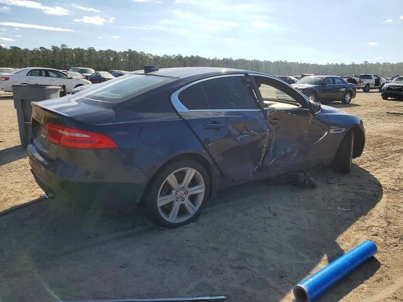 Photo 3 from auction – 2017 JAGUAR XE with VIN SAJAE4BG4HA958184