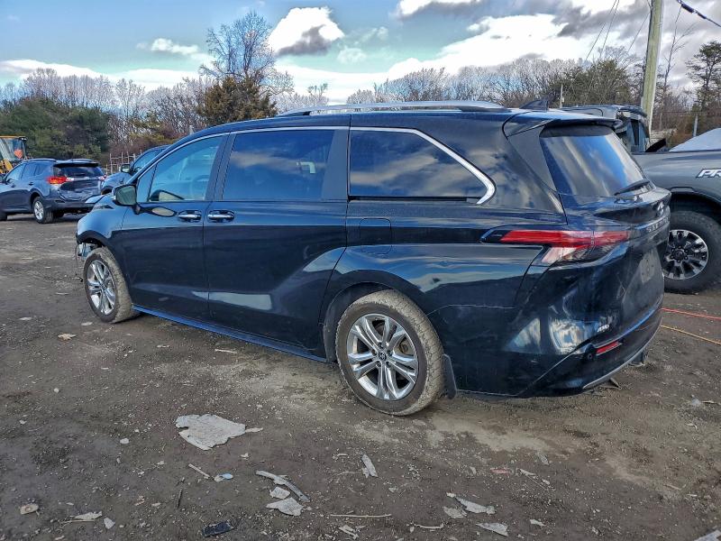 Photo 2 from auction – 2023 TOYOTA SIENNA LIM with VIN 5TDESKFC6PS092879