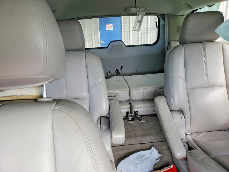 Photo 10 from auction – 2011 CHEVROLET TAHOE with VIN 1GNSCBE03BR233347