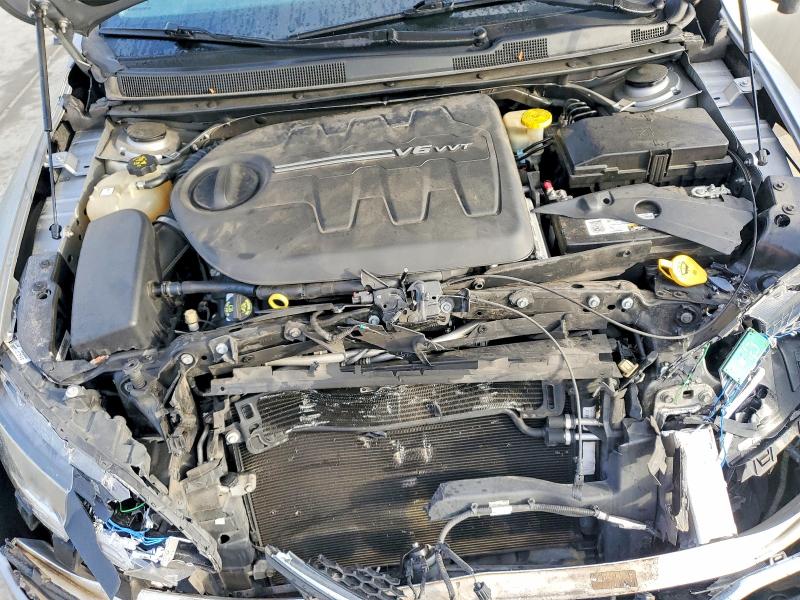 Photo 11 from auction – 2017 CHRYSLER 200 LIMITE with VIN 1C3CCCAG9HN505491