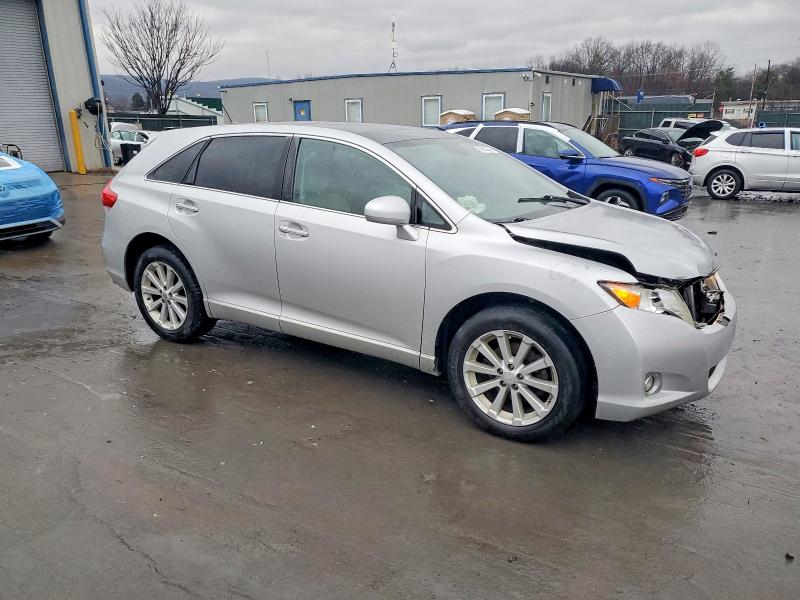 Photo 4 from auction – 2010 TOYOTA VENZA with VIN 4T3BA3BB8AU010133