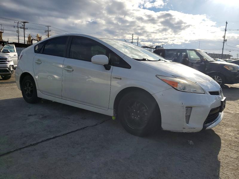 Zdjęcie 4 z aukcji – 2014 TOYOTA PRIUS z VIN JTDKN3DU2E1777077