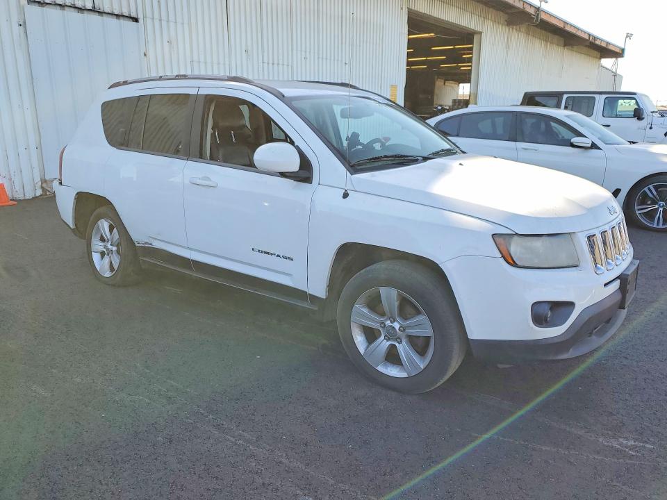 Photo 4 from auction – 2016 JEEP COMPASS LA with VIN 1C4NJCEA0GD620601