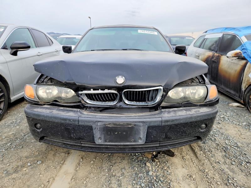 Photo 5 from auction – 2003 BMW 325 I with VIN WBAEV33463PD00726