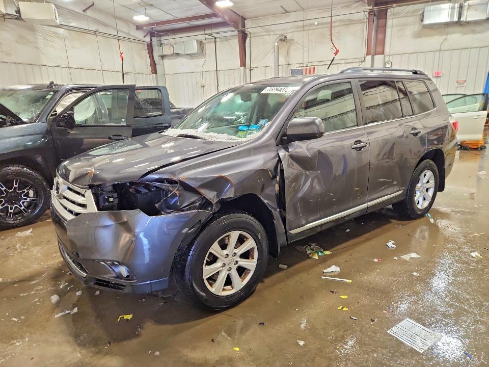 TOYOTA HIGHLANDER 2012 with VIN 5TDBK3EH2CS173944 - Photo from auction