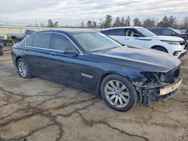 Photo 4 from auction – 2011 BMW 750 with VIN WBAKC8C59BC433367