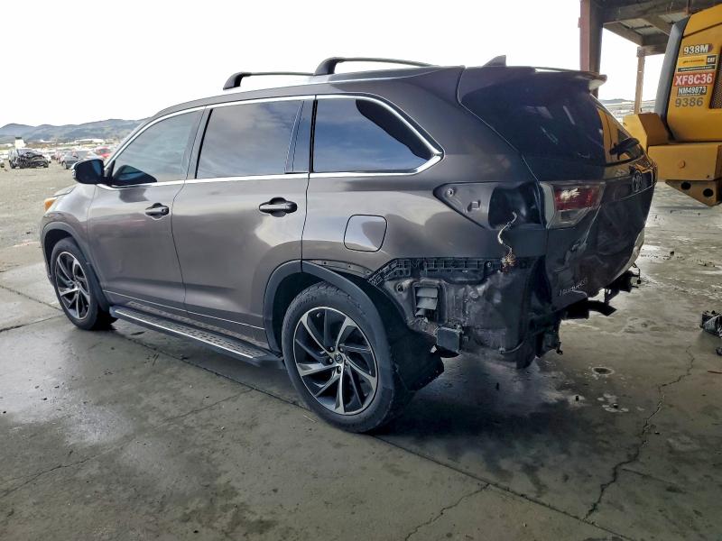 Photo 2 from auction – 2016 TOYOTA HIGHLANDER with VIN 5TDDKRFH6GS274372