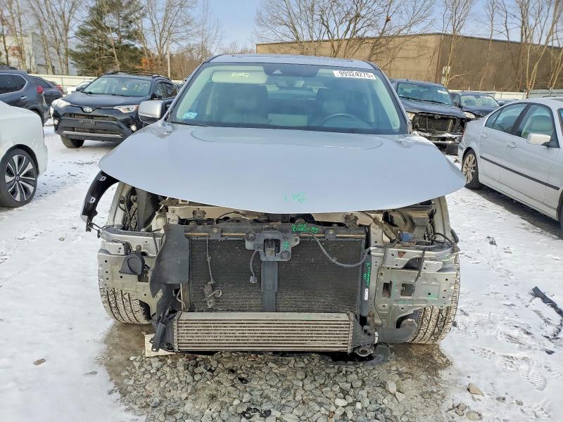 Photo 5 from auction – 2019 ACURA RDX with VIN 5J8TC2H36KL005687