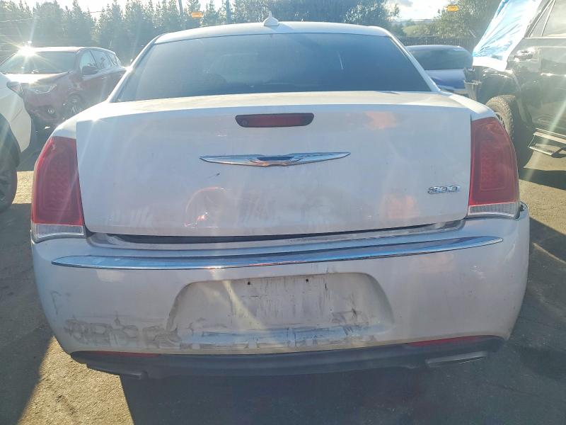Фото 6 с аукциона – 2016 CHRYSLER 300 LIMITE с VIN 2C3CCAAG9GH206840
