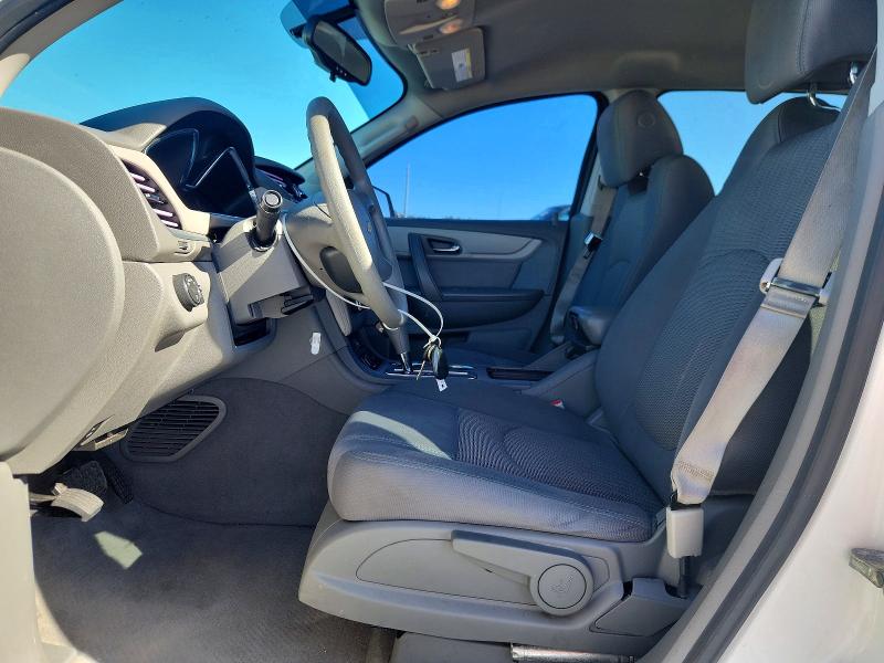 Photo 7 from auction – 2015 CHEVROLET TRAVERSE with VIN 1GNKRFEDXFJ126843