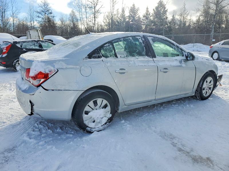 Photo 3 from auction – 2012 CHEVROLET CRUZE with VIN 1G1PC5SH2C7123793