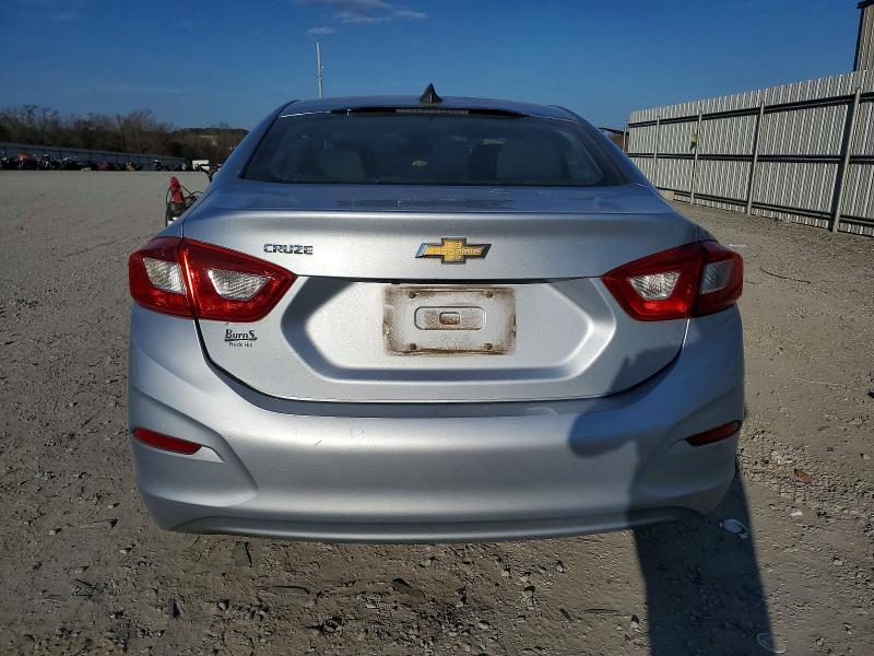 Photo 6 from auction – 2017 CHEVROLET CRUZE LS with VIN 1G1BC5SM2H7210284