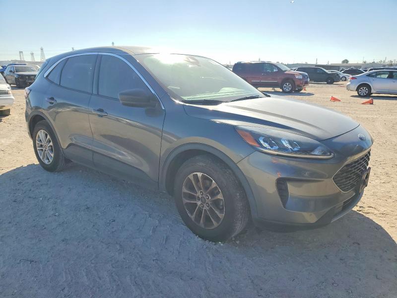 Photo 4 from auction – 2022 FORD ESCAPE with VIN 1FMCU0G68NUB85910