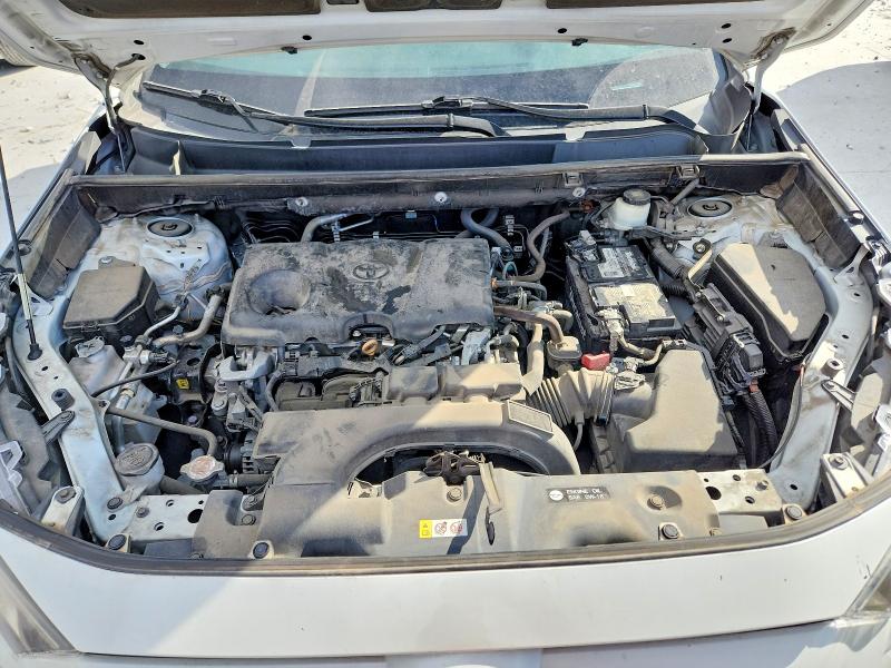 Photo 11 from auction – 2021 TOYOTA RAV4 with VIN 2T3C1RFV4MW153659