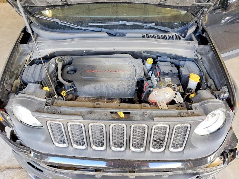 Photo 11 from auction – 2015 JEEP RENEGADE L with VIN ZACCJBBT0FPB72036