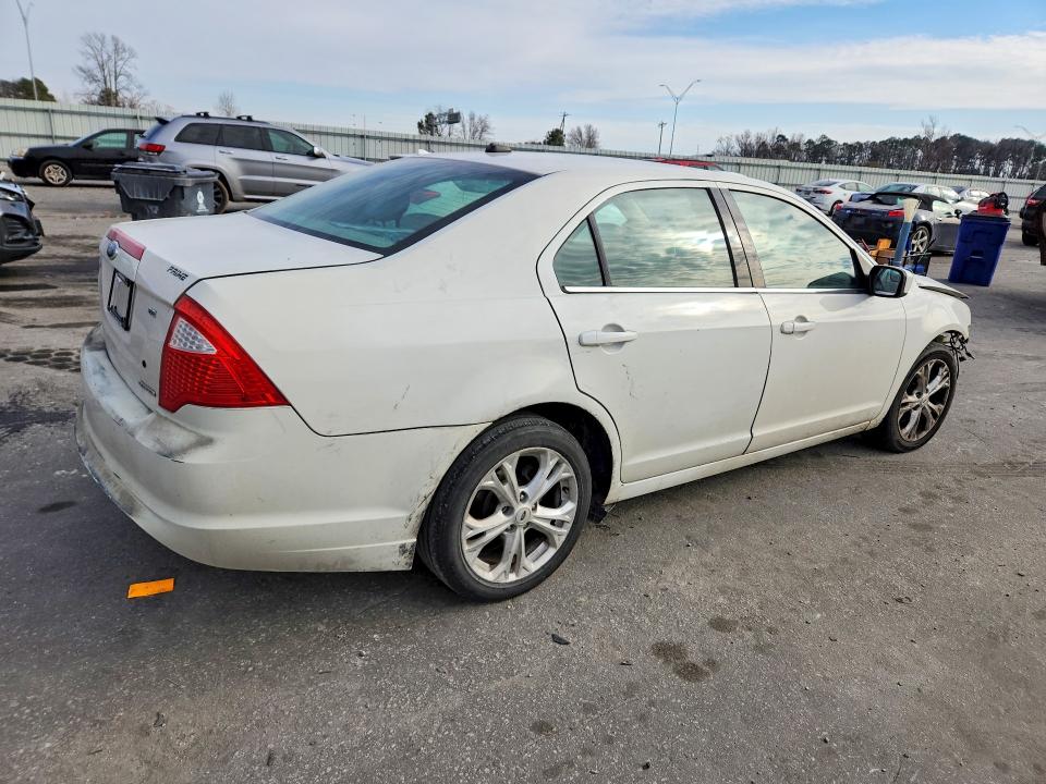 Photo 3 from auction – 2012 FORD FUSION with VIN 3FAHP0HG0CR187802