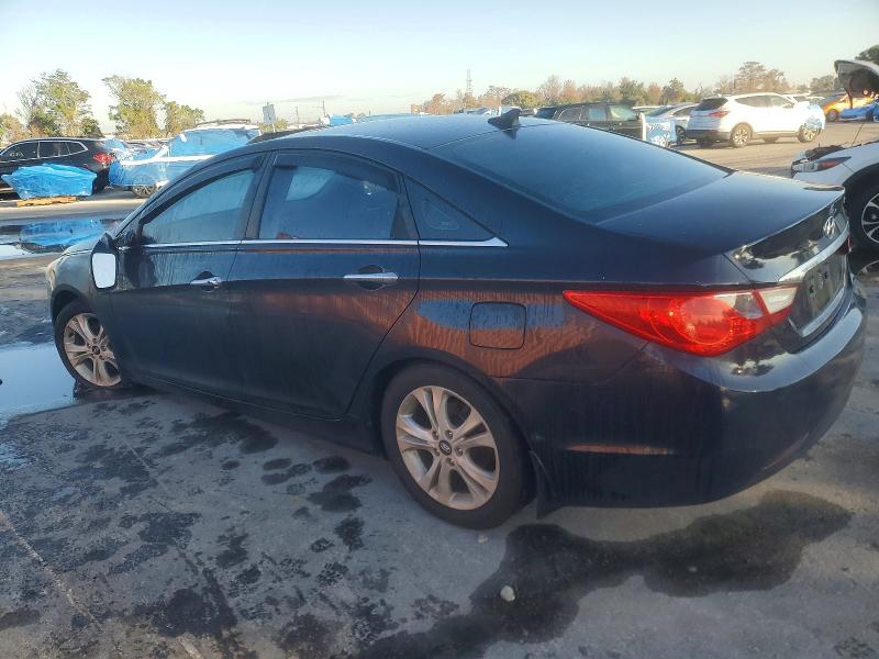 Photo 2 from auction – 2011 HYUNDAI SONATA SE with VIN 5NPEC4AC4BH272294