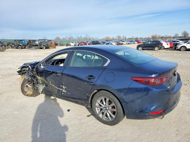 Photo 2 from auction – 2020 MAZDA 3 with VIN 3MZBPABL5LM126807
