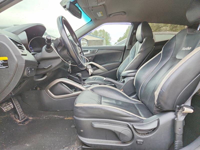 Photo 7 from auction – 2015 HYUNDAI VELOSTER T with VIN KMHTC6AE1FU233044