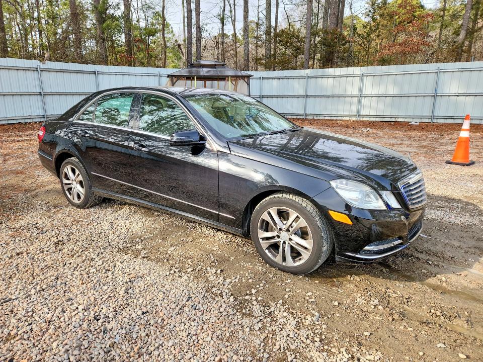 Zdjęcie 4 z aukcji – 2011 MERCEDES-BENZ E 350 z VIN WDDHF5GB6BA329942