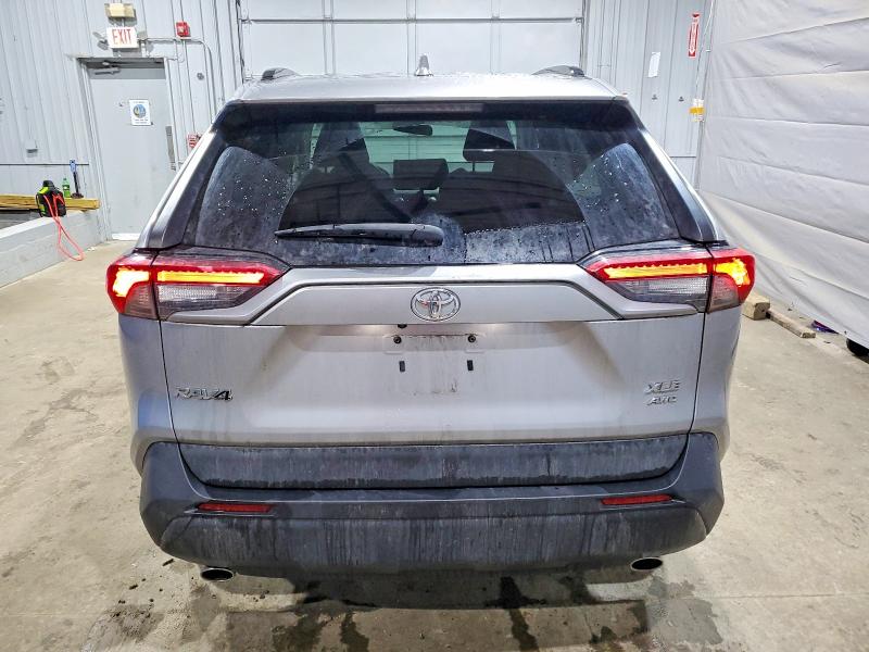 Photo 6 from auction – 2021 TOYOTA RAV4 XLE with VIN 2T3P1RFV2MC181320