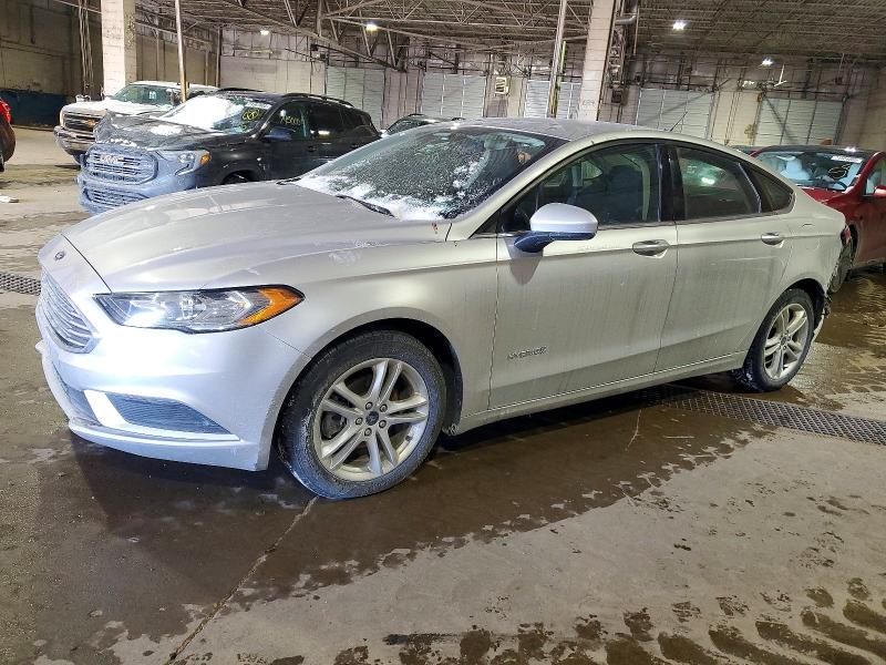 FORD FUSION SE 2018 with VIN 3FA6P0LU7JR221591 - Photo from auction