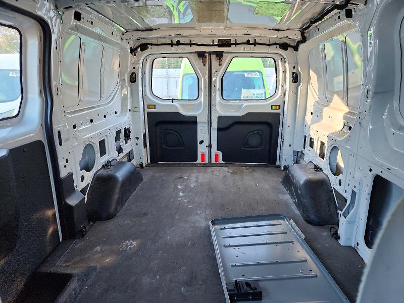 Photo 10 from auction – 2017 FORD TRANSIT T- with VIN 1FTYR1ZM7HKA31301