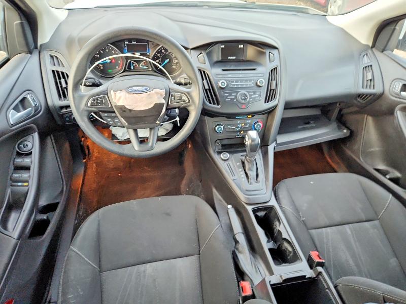 Photo 8 from auction – 2015 FORD FOCUS SE with VIN 1FADP3F25FL207536