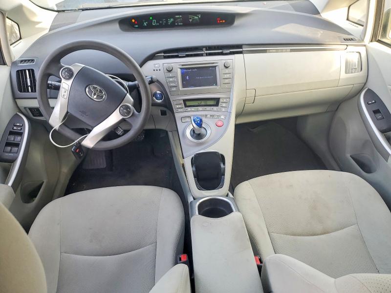 Photo 8 from auction – 2015 TOYOTA PRIUS with VIN JTDKN3DU1F1948581