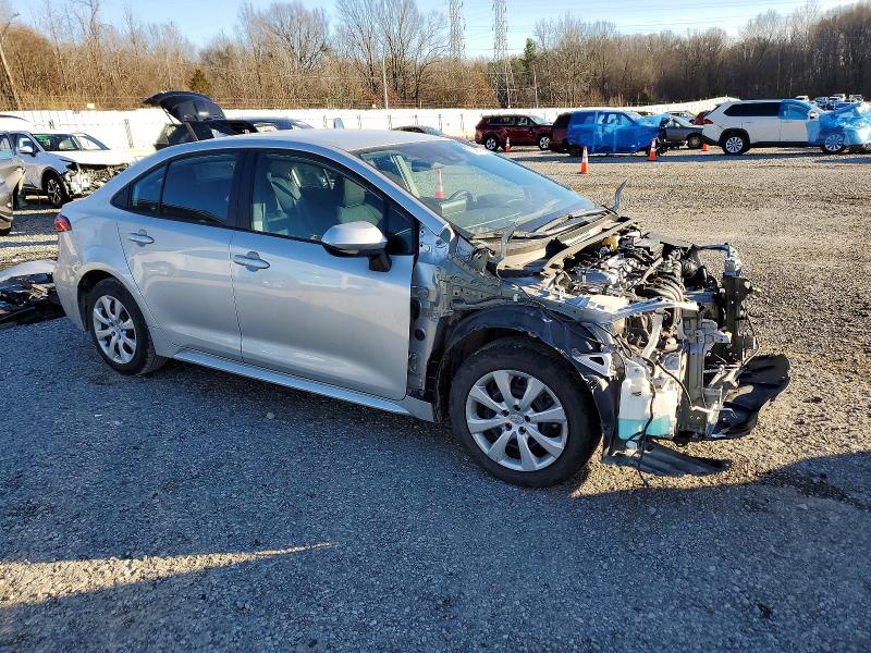 Zdjęcie 4 z aukcji – 2022 TOYOTA COROLLA z VIN 5YFEPMAE3NP372285